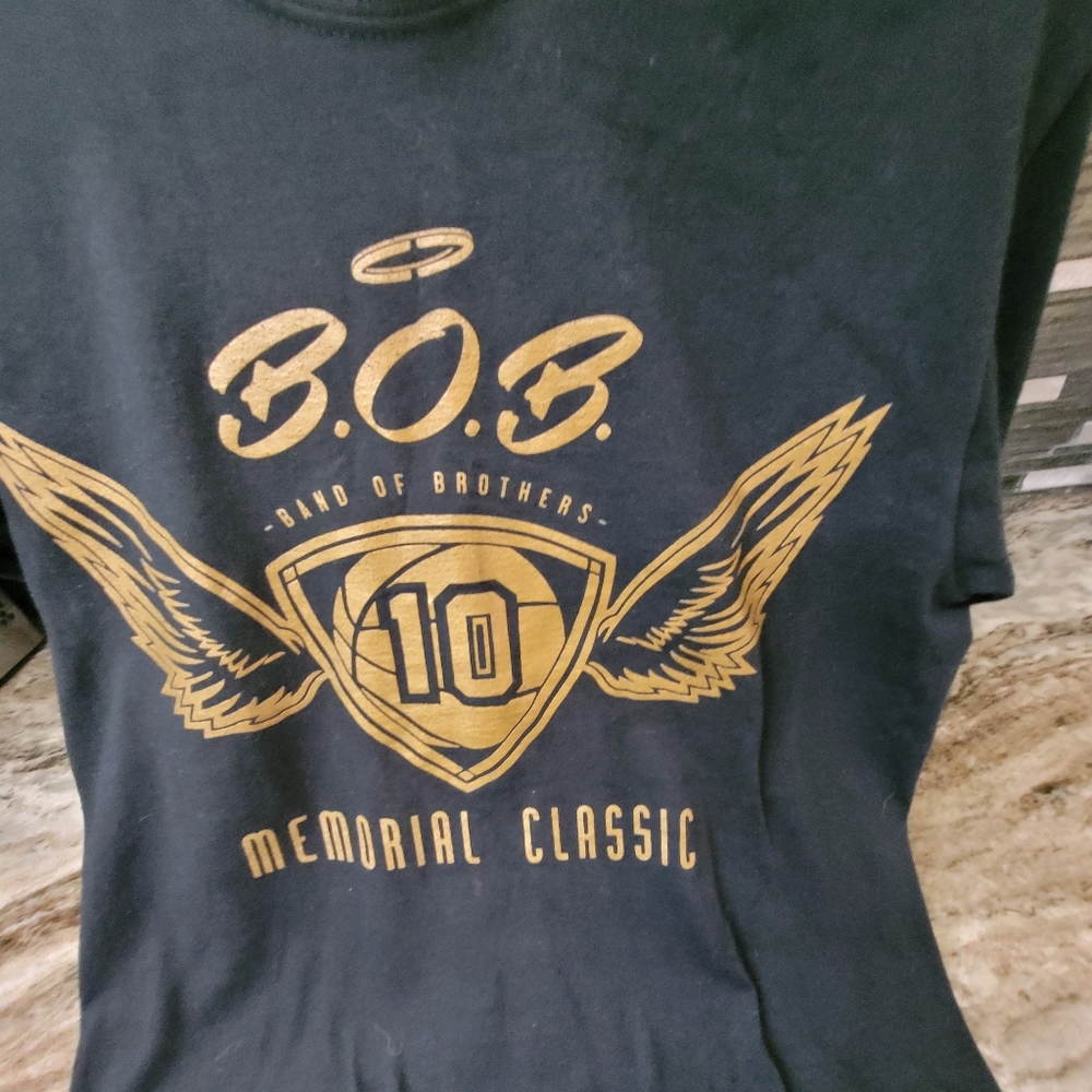 Is Bob heart and hustle T-shirt